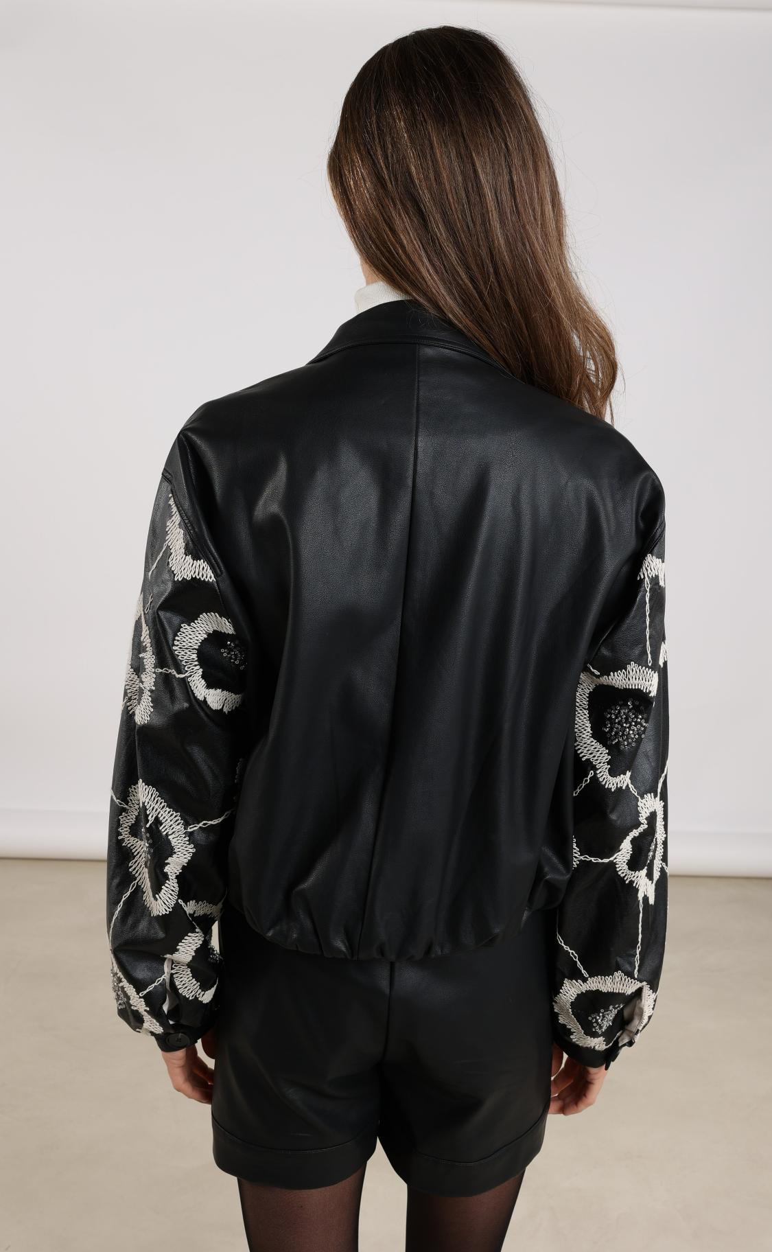 Jas Fiene Embroidery Zwart