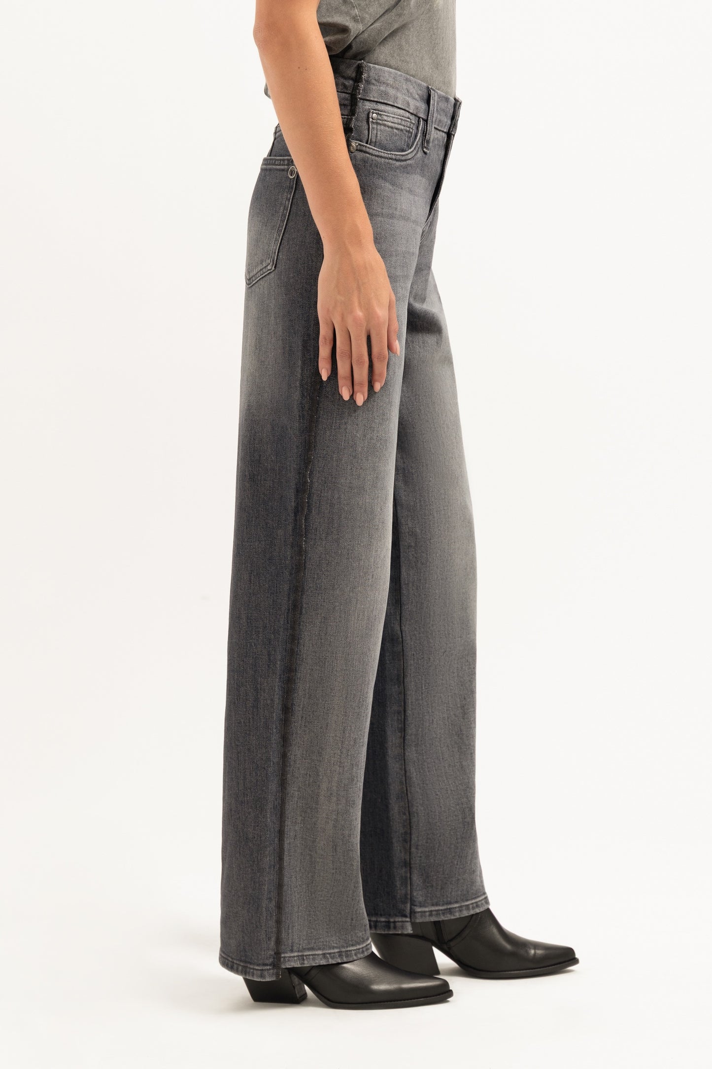 Jeans Juneau Loose Zijnaad Dark Grey