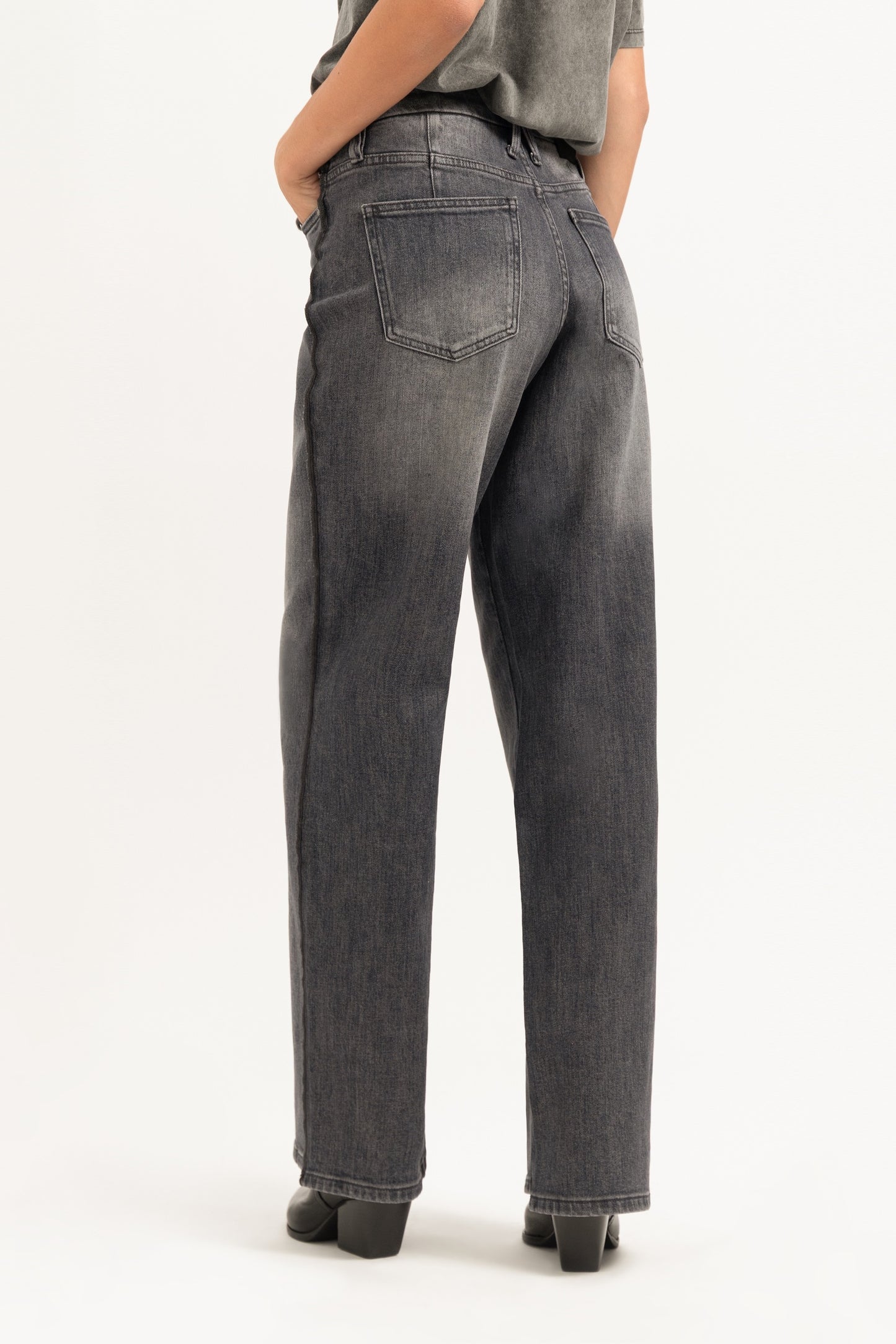 Jeans Juneau Loose Zijnaad Dark Grey