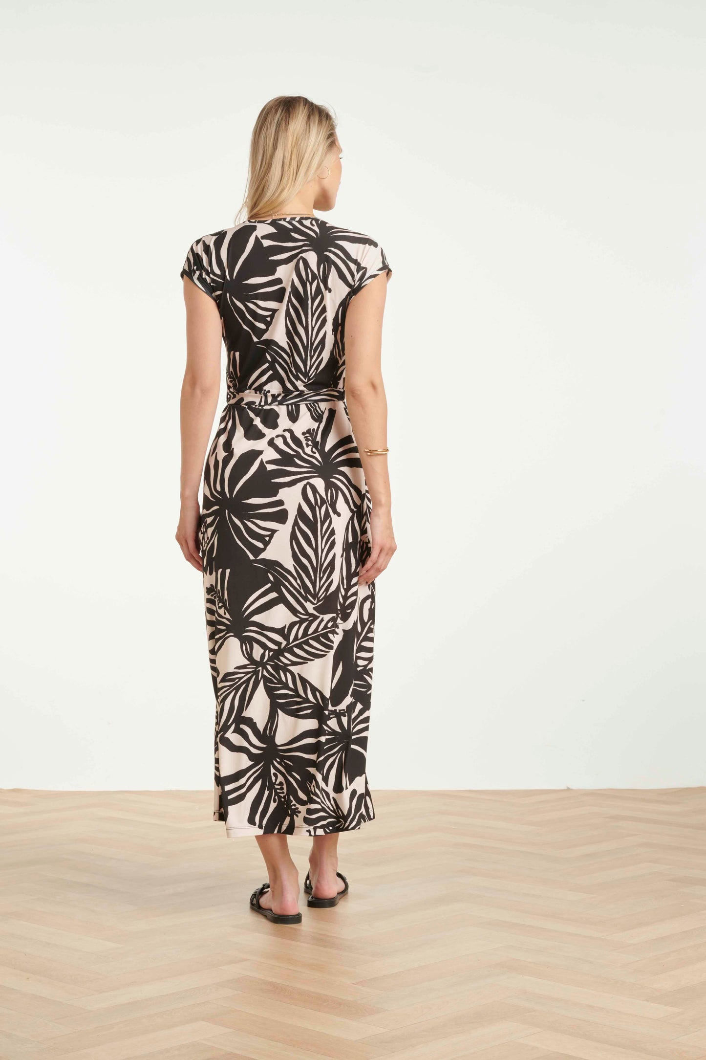 JurkBloemenPrintSSOffWhite_Black__5