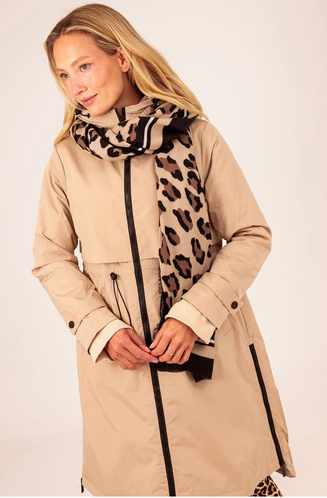 ShawlPanterWinterZachtCamel__1