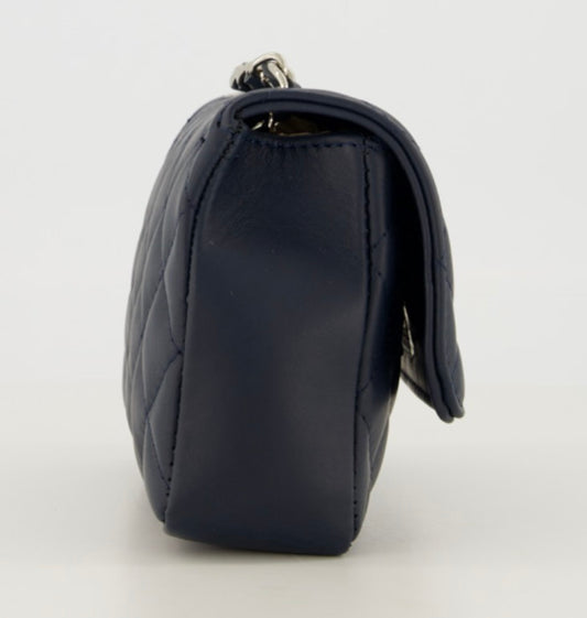 TasAudreyKleinDonkerblauw__2