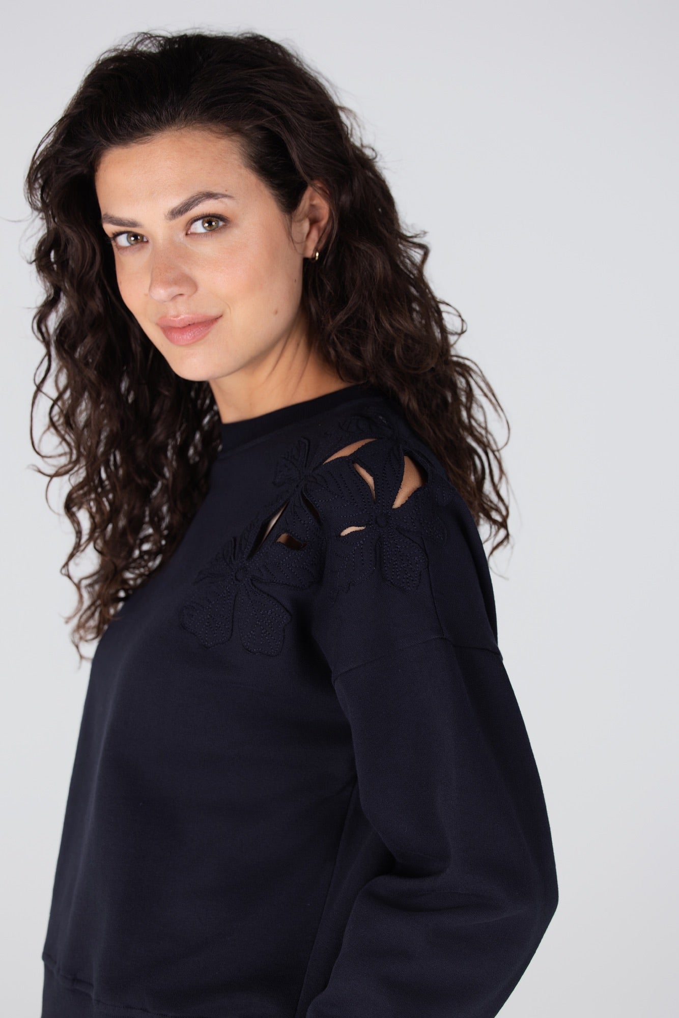 Trui Gaby Flower Detail Donkerblauw