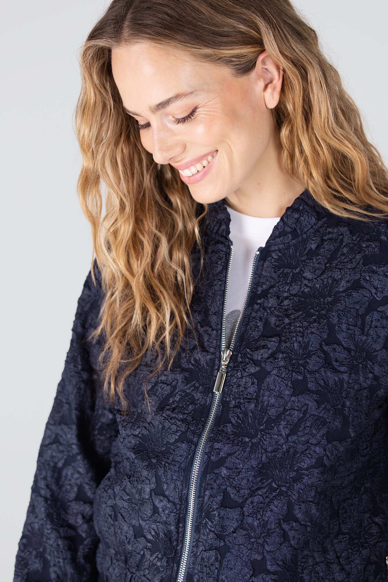Bomber Josien Flower Donkerblauw
