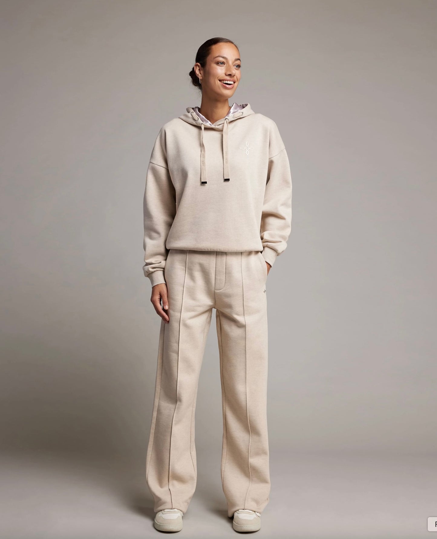 BroekMilouLoungeVoornaadZand__2