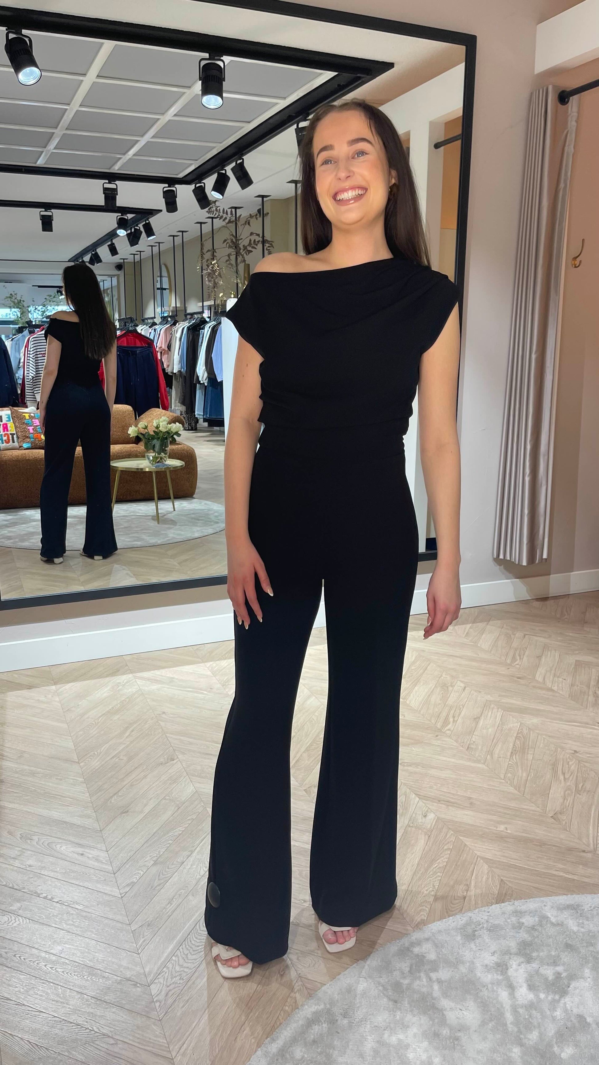 JumpsuitTutaPlooiSchouderZwart__6