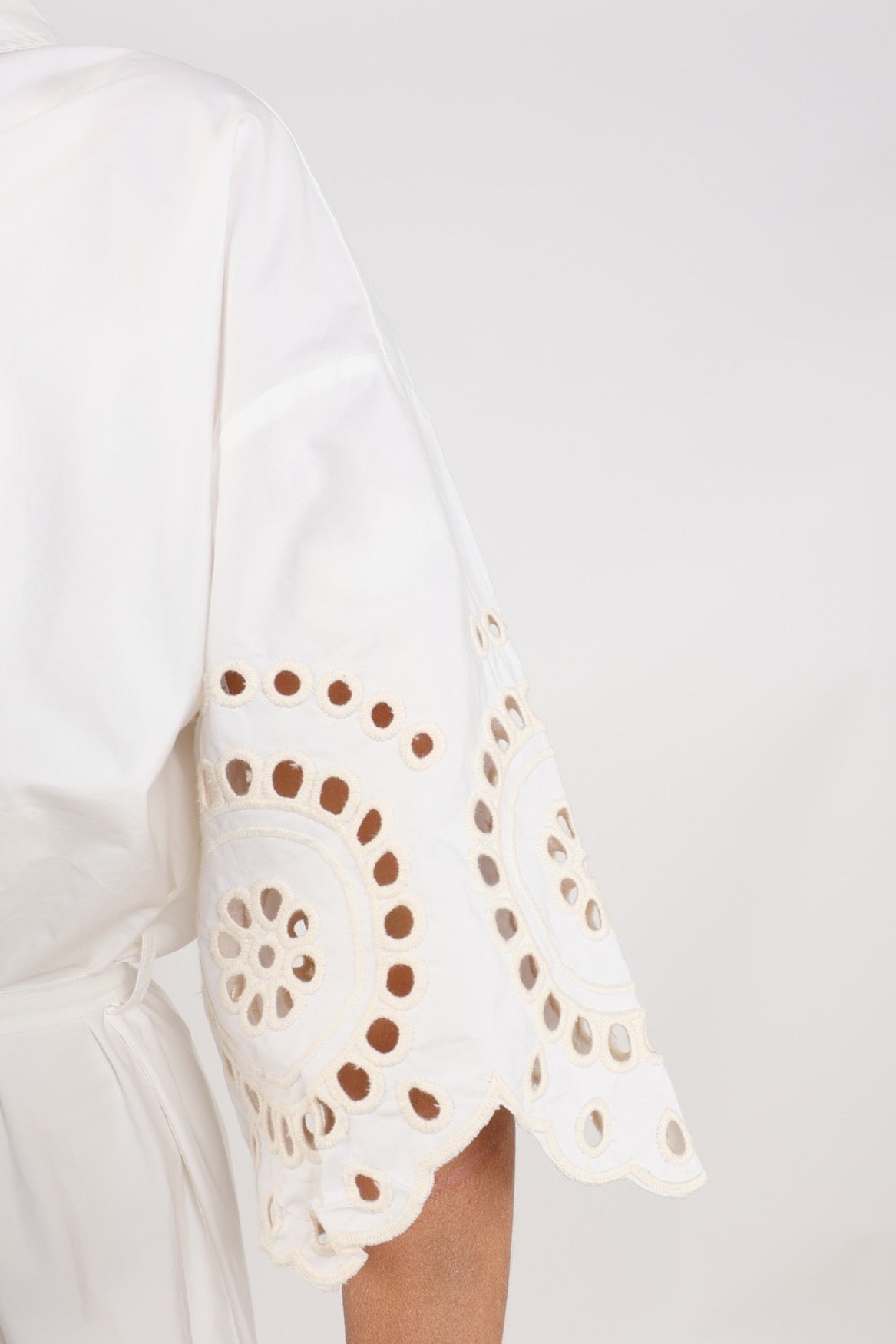 JurkMikaEmbroideryOffWhite__3