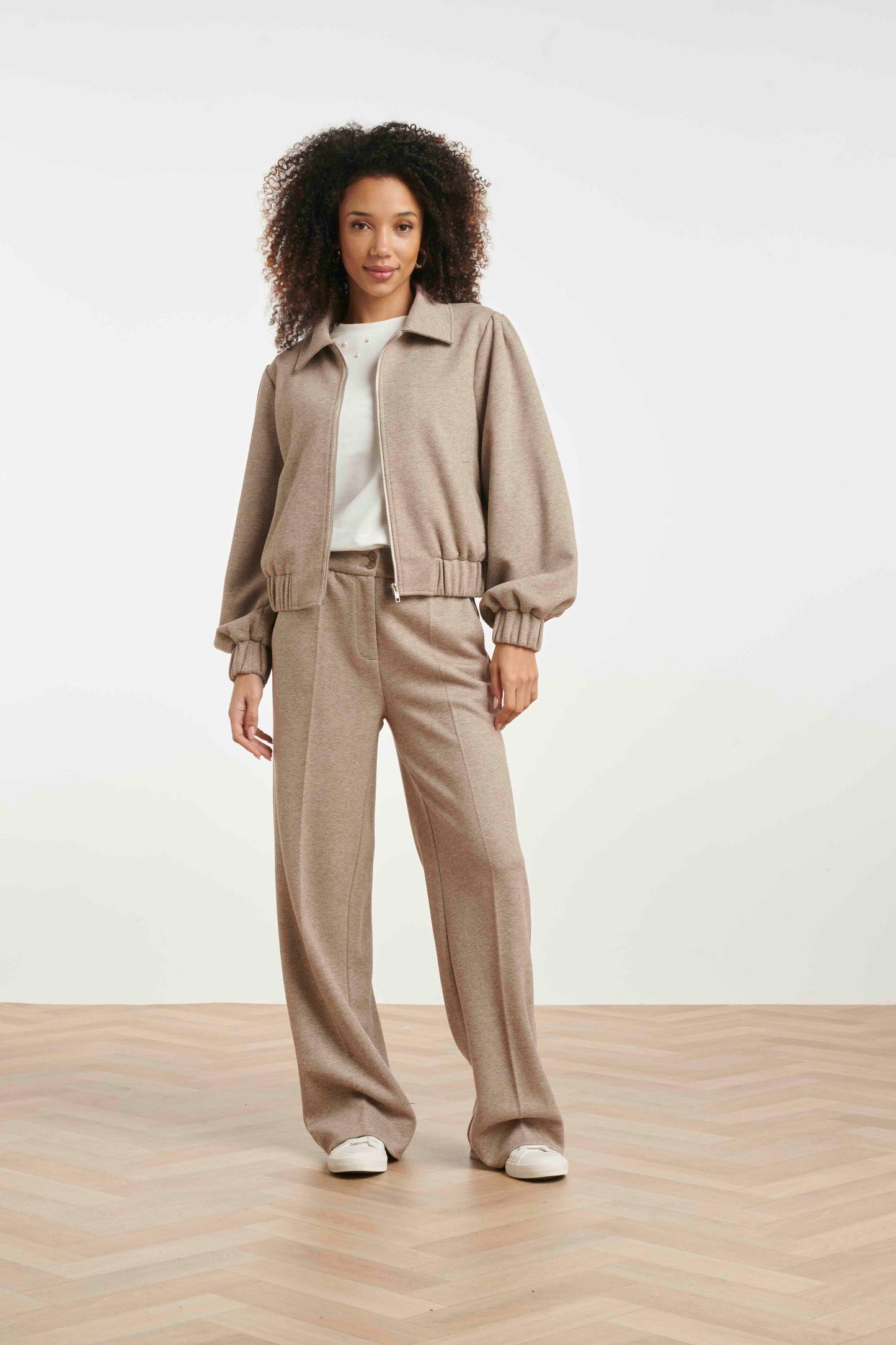 PantalonMeleeRechtePijpTaupe__2