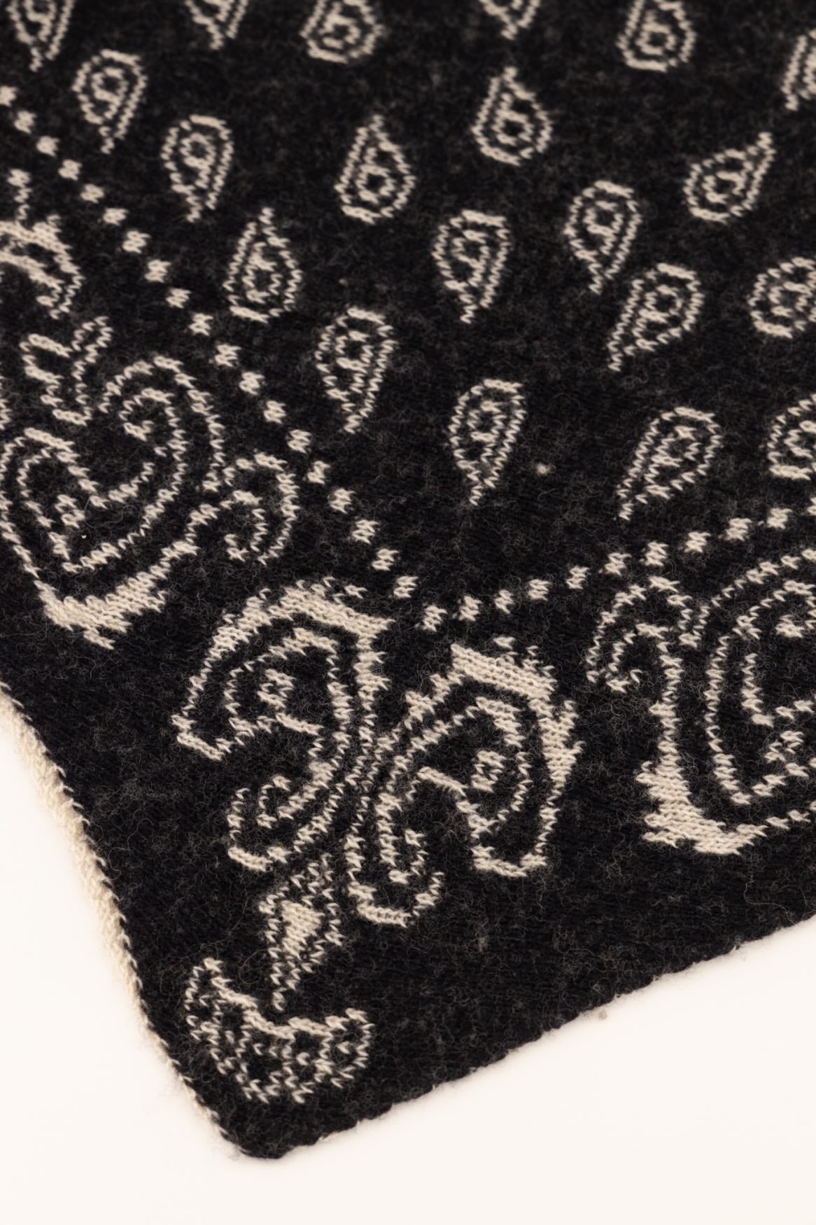 ShawlHollisPaisleyZwart__2