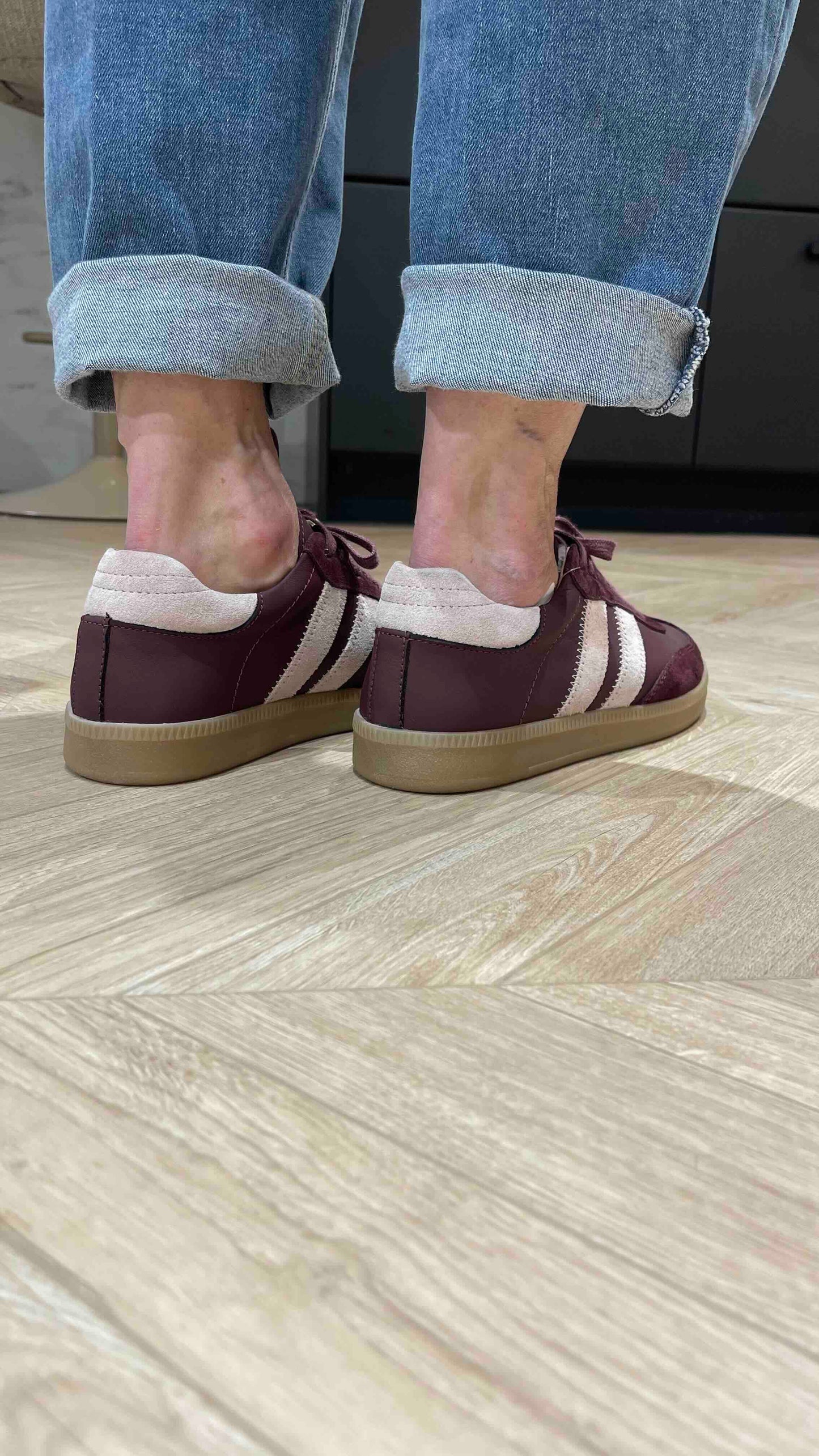 SneakerYoyoBurgundy_Nude__3