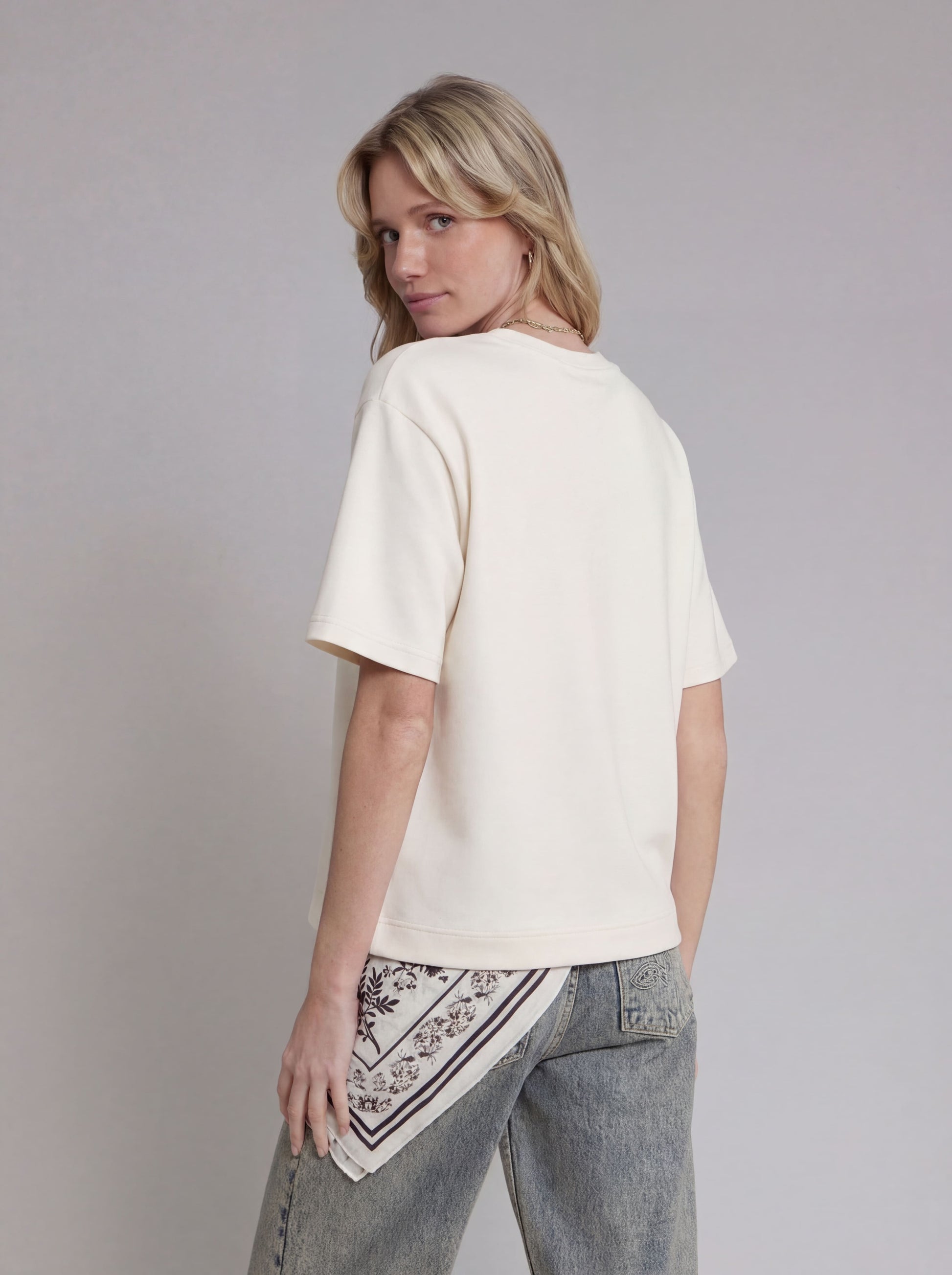 T-ShirtAerisV-HalsOffWhite__3