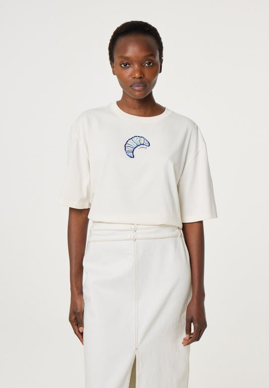 T-ShirtBenjaCroissantPrintWit_Blauw__2