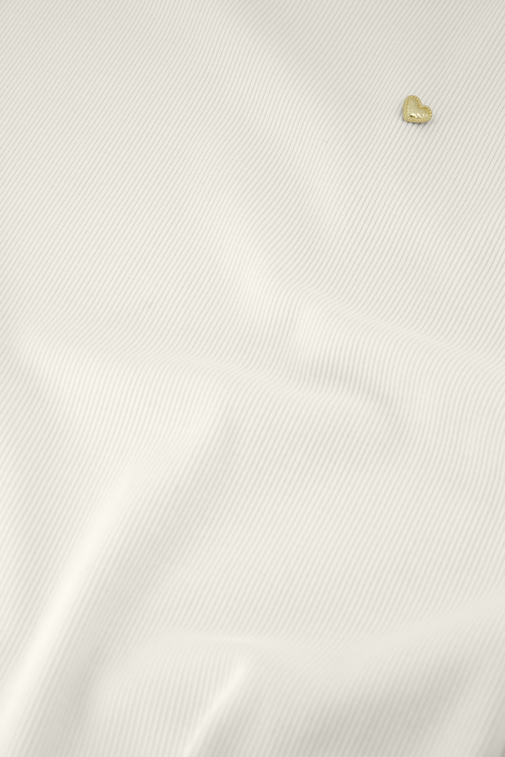 T-ShirtTanjaGoudHartKnopWit__2