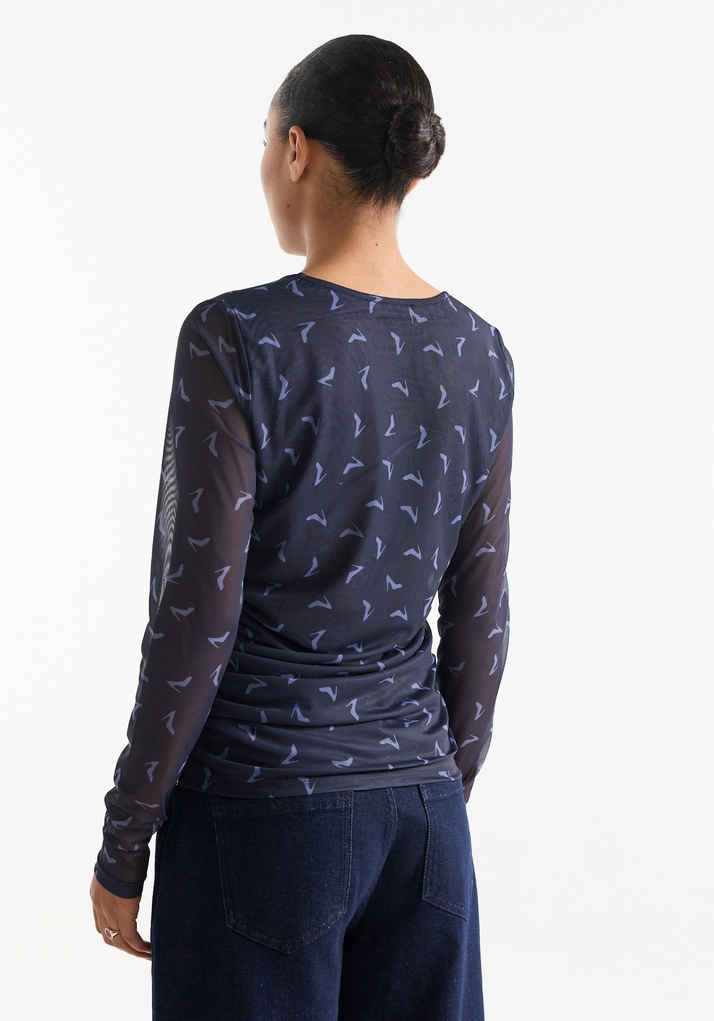 TopJennyMeshHakPrintDonkerblauw__4