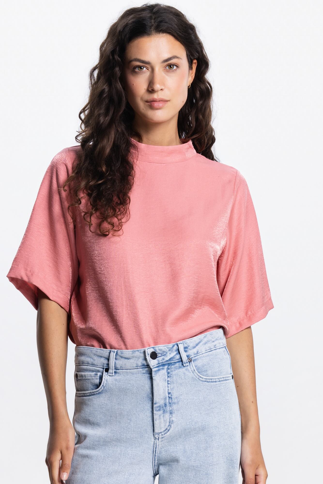 TopOdileSatijnLookSSBlush__2
