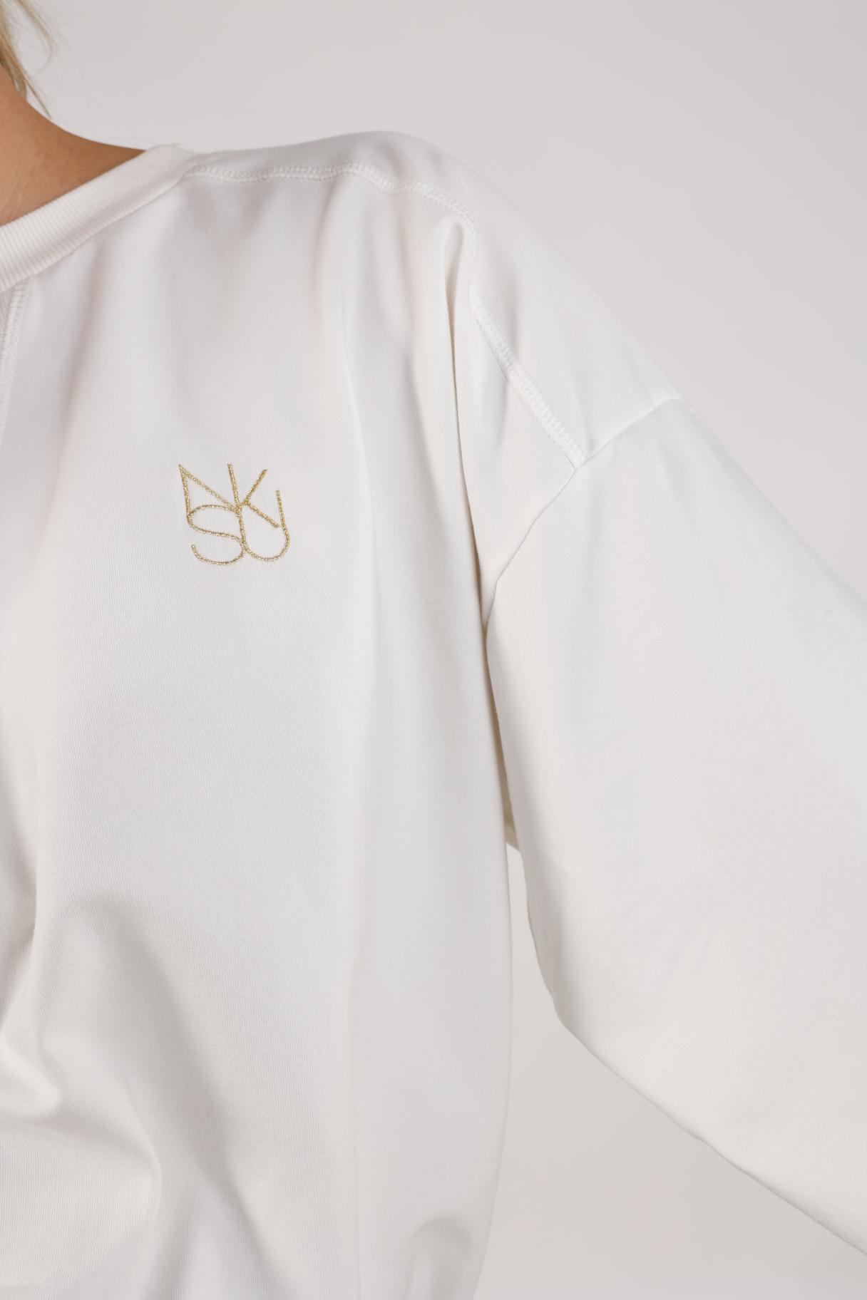 TruiPugliaNKLogoWhite_Gold__3