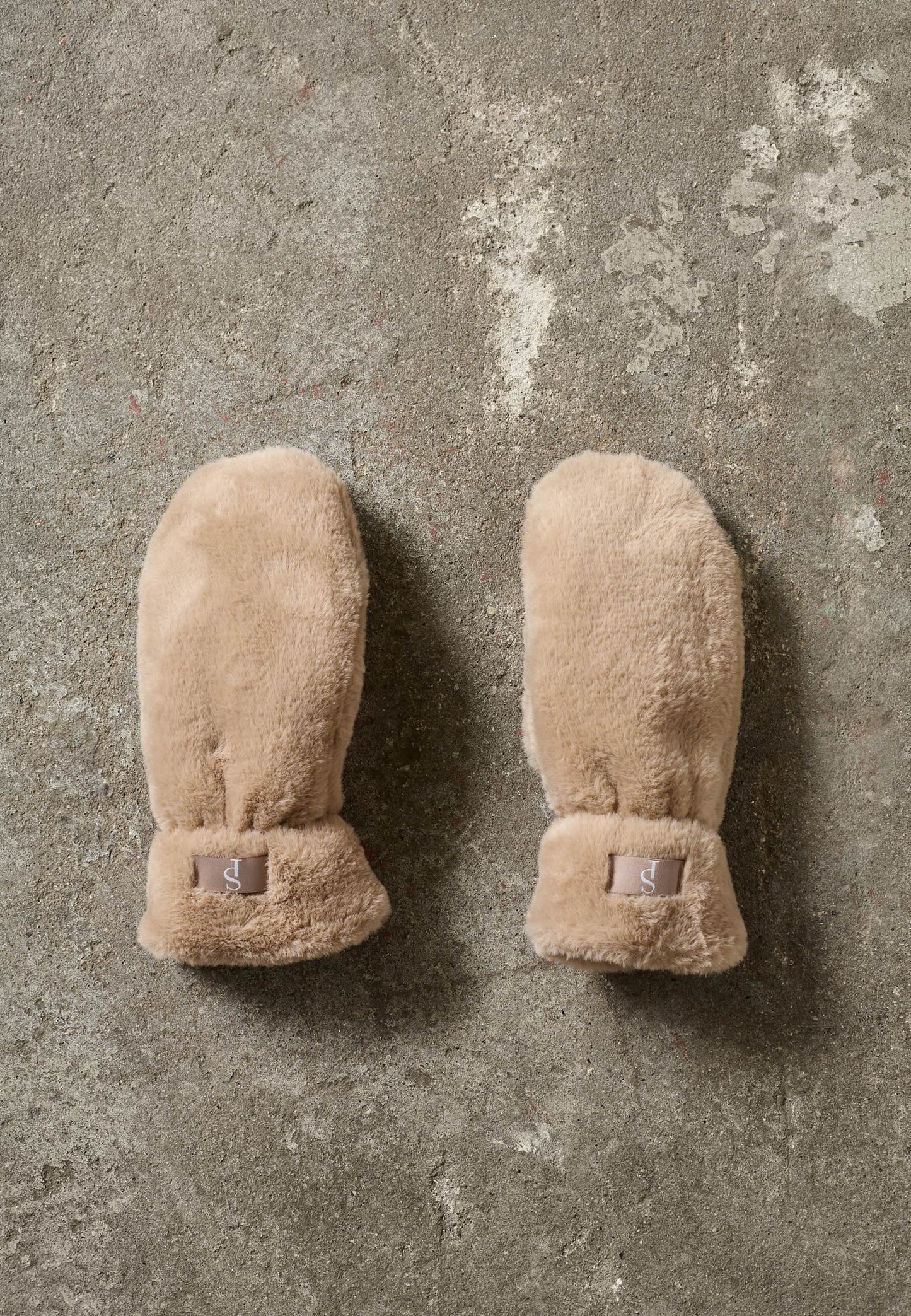 WantGloveBontZand__3